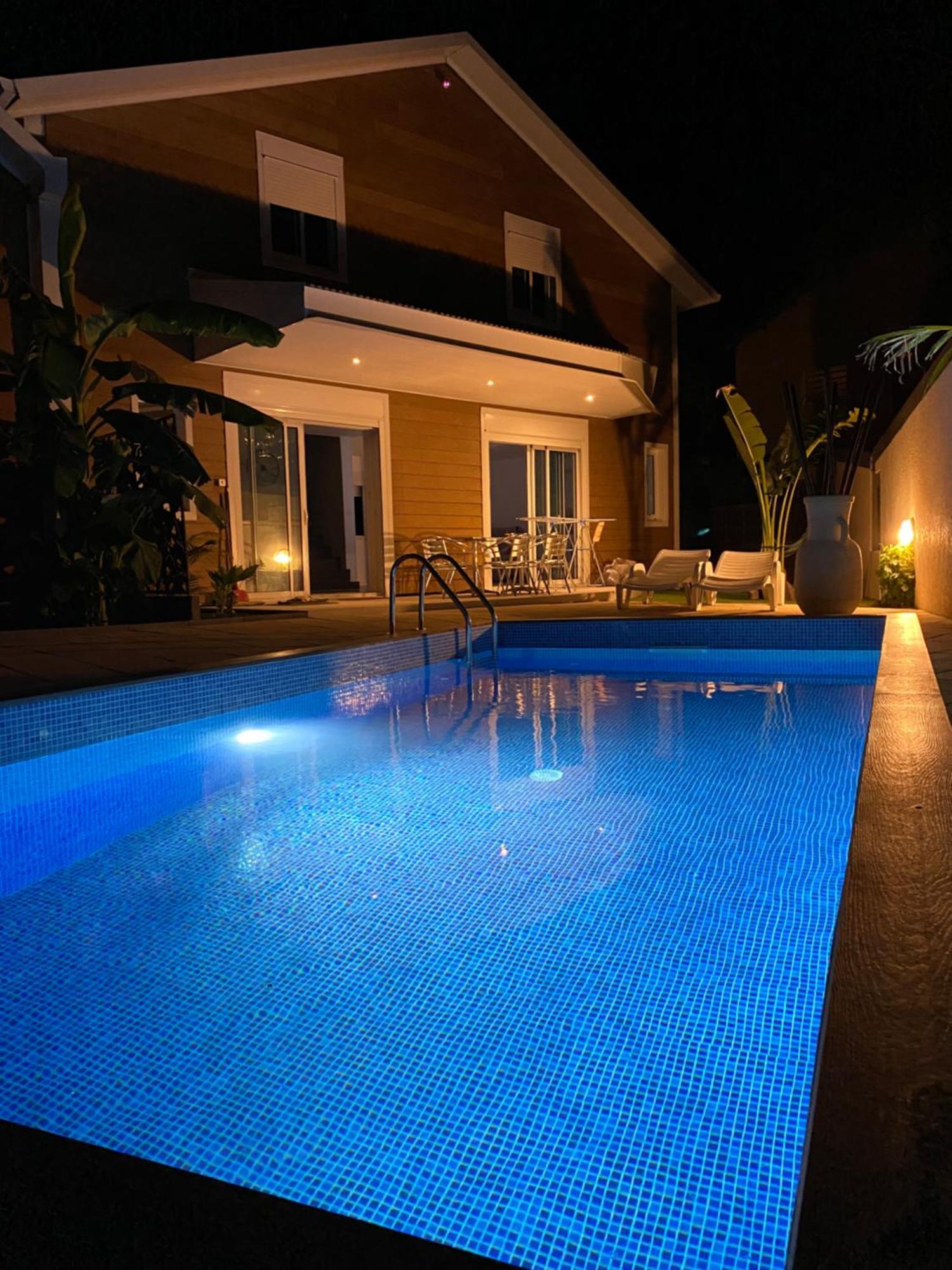 Villa Soleil L'Etang-Sale ภายนอก รูปภาพ