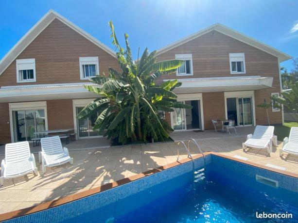 Villa Soleil L'Etang-Sale ภายนอก รูปภาพ